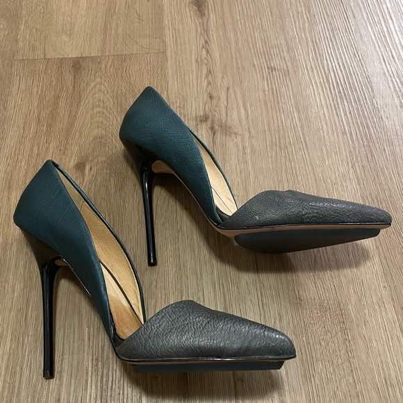 L.A.M.B Gray & Green Colorblock Stiletto Leather Heels Size 8.5 - Picture 8 of 9